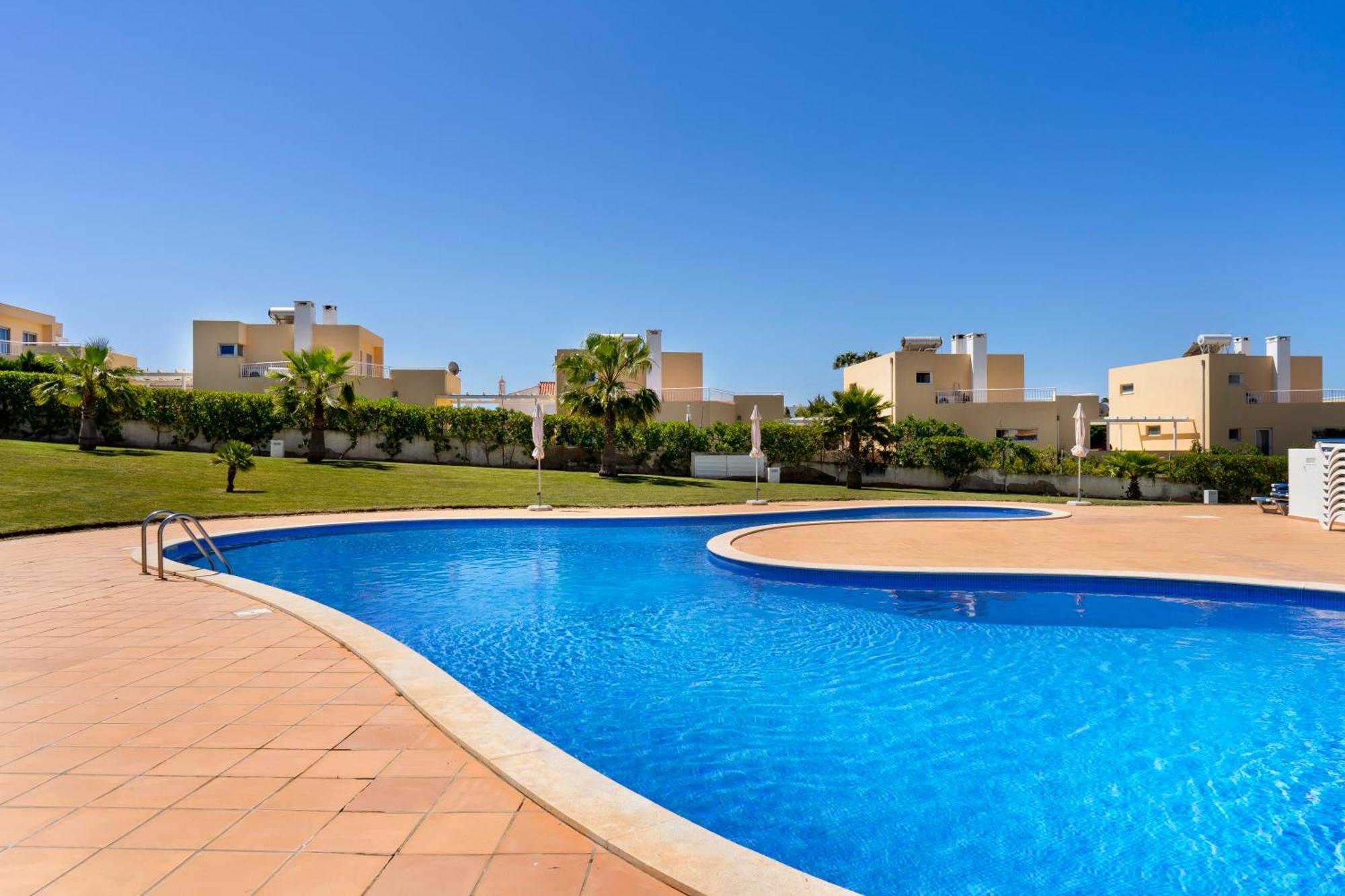 Apartamento no Condomínio Baia Village com Piscina Albufeira Exterior foto